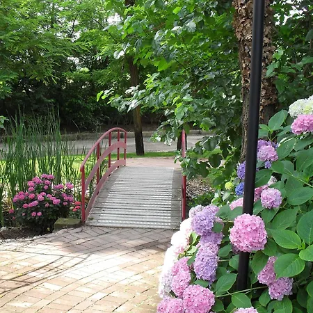 Hotel Cascina Scova 4*