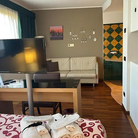 Cascina Scova 4* פאביה