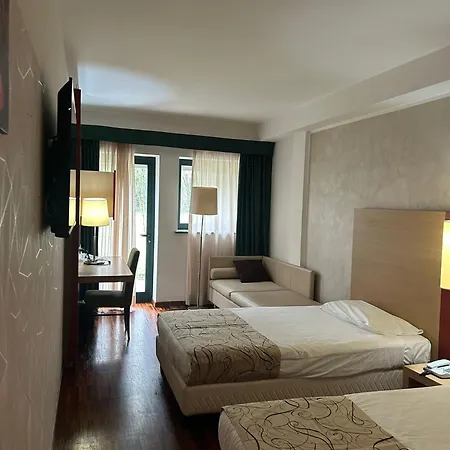 מלון Cascina Scova 4*