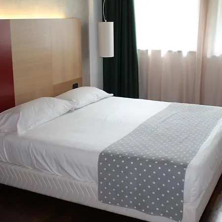 מלון Cascina Scova 4*