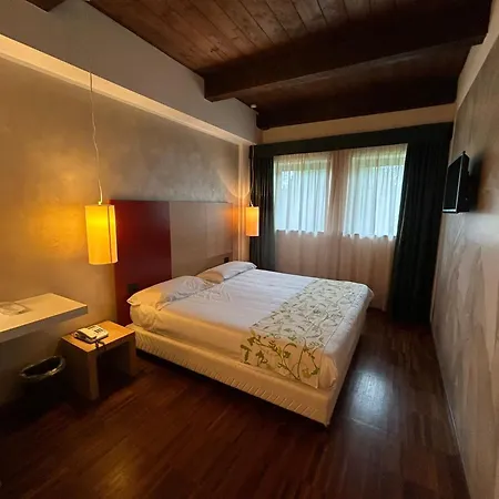 Cascina Scova Hotel 4*
