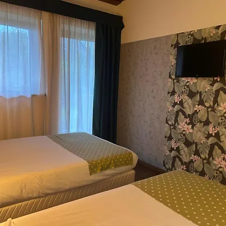 Hotel Cascina Scova 4*